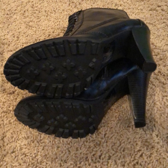 Booties - Picture 4 of 4